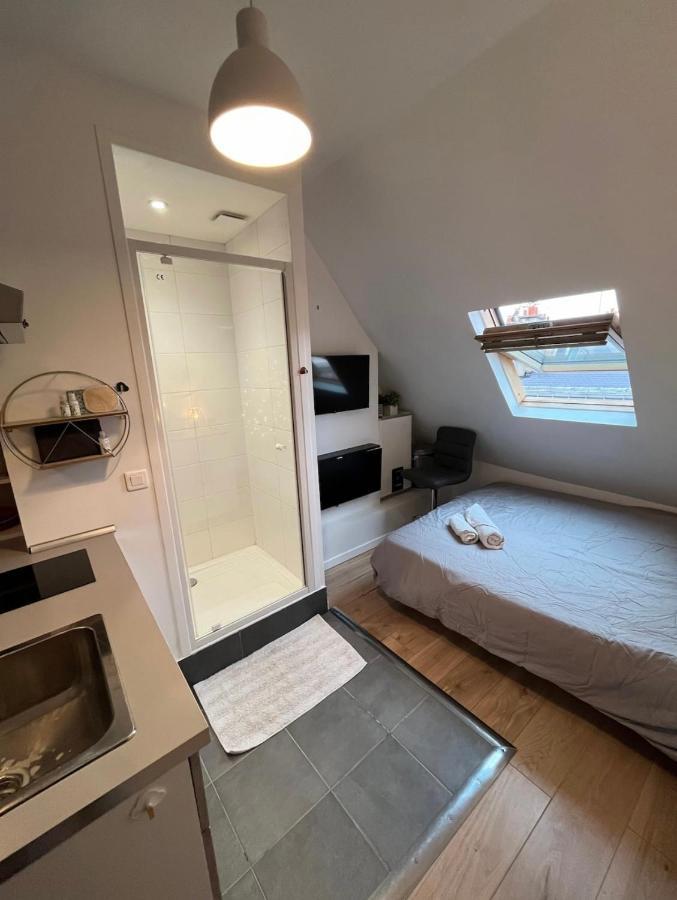 Cosy Studio Saint-Lazare Apartment ปารีส ภายนอก รูปภาพ