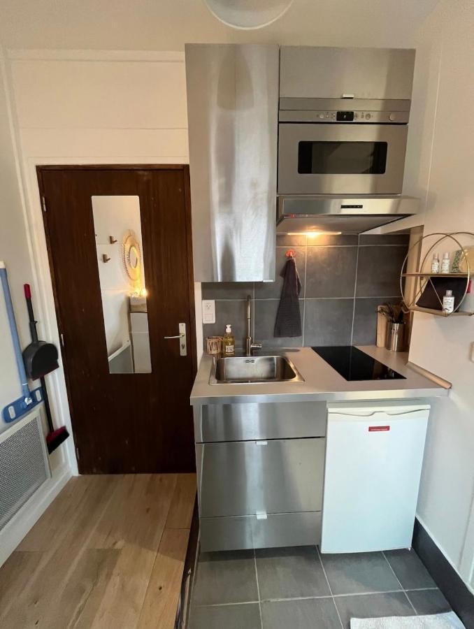 Cosy Studio Saint-Lazare Apartment ปารีส ภายนอก รูปภาพ
