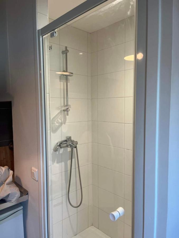 Cosy Studio Saint-Lazare Apartment ปารีส ภายนอก รูปภาพ