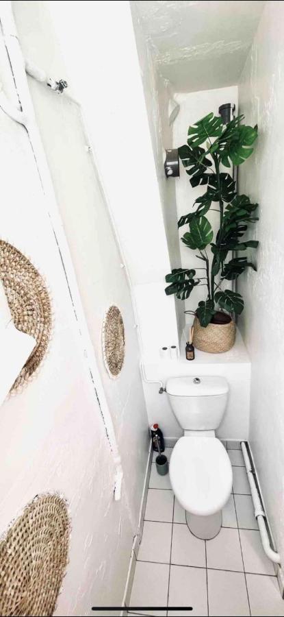 Cosy Studio Saint-Lazare Apartment ปารีส ภายนอก รูปภาพ